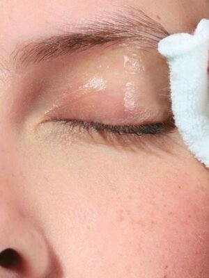 كلارنس
مزيل مكياج العيون الفوري المنظف