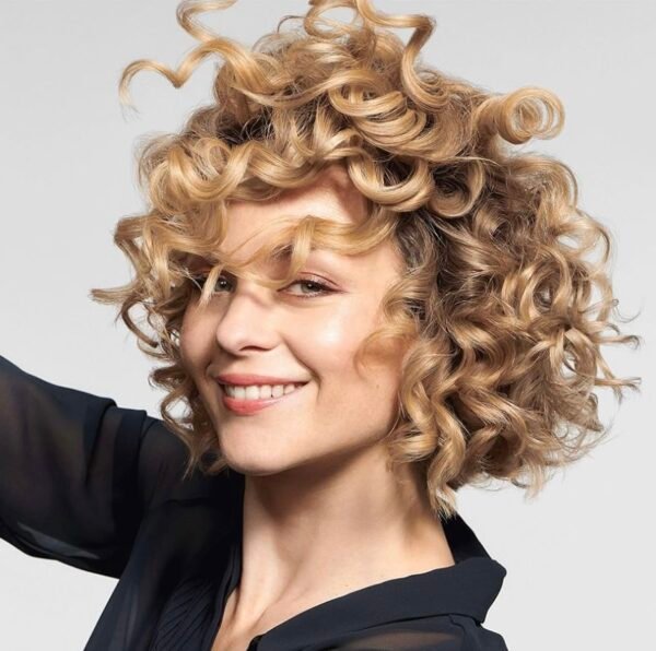 � شامبو Pantene Hair Biology – De-Frizz & Illuminate