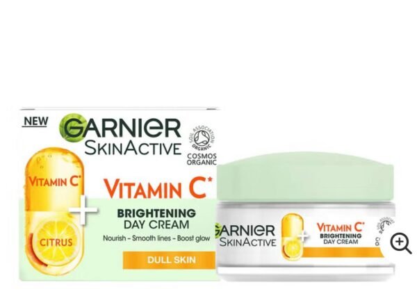 Garnier Vitamin C Brightening Day Cream
كريم نهاري يفتح ويغذّي البشرة ويخلّيها مضيّة من أول استعمال