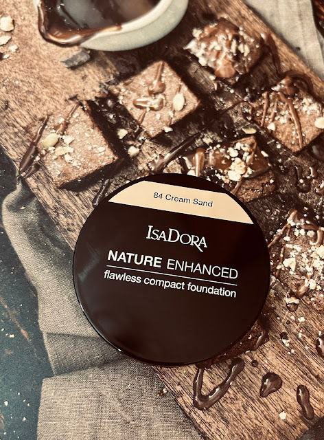 file_169.jpg IsaDora Nature Enhanced Flawless Compact Foundation
فاونديشن كومباكت يندمج ويا البشرة بشكل طبيعي