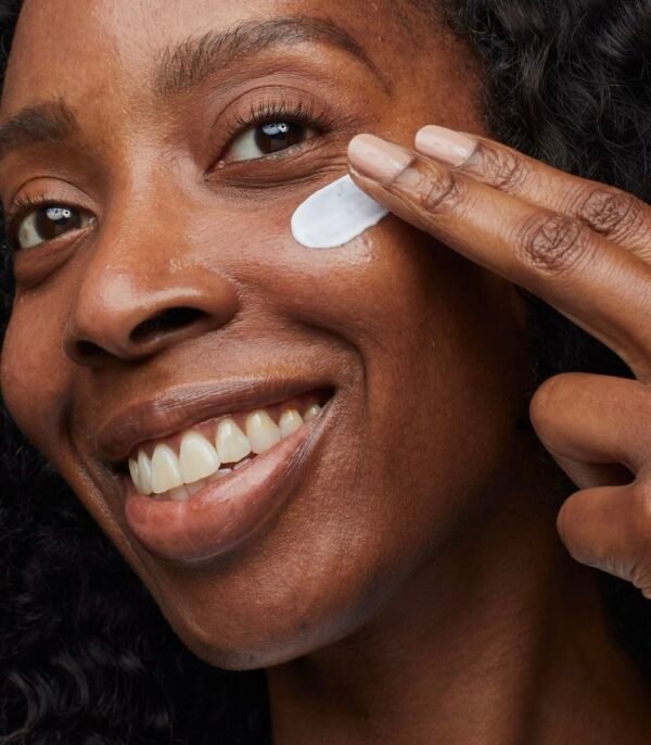 لوشن النهار No7 Hydra Luminous+ SPf 15
إذا بشرتچ عطشانة وتحبين نضارة طول اليوم، هذا اللوشن راح يعجبچ كلش �