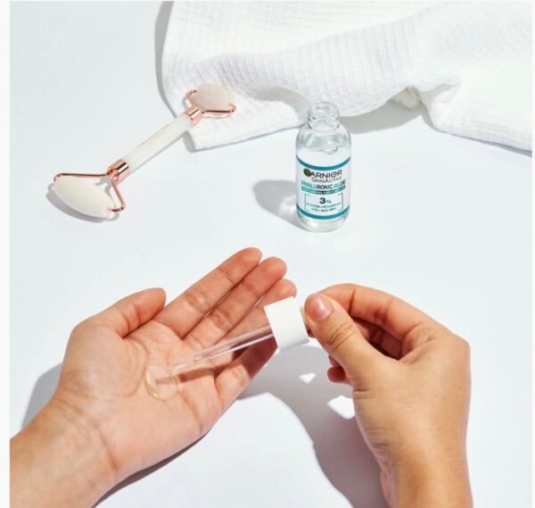 Hyaluronic Aloe Replumping
إذا بشرتچ عطشانة وتحسينها باهتة أو مشدودة، هذا السيروم راح يصير صديقچ اليومي